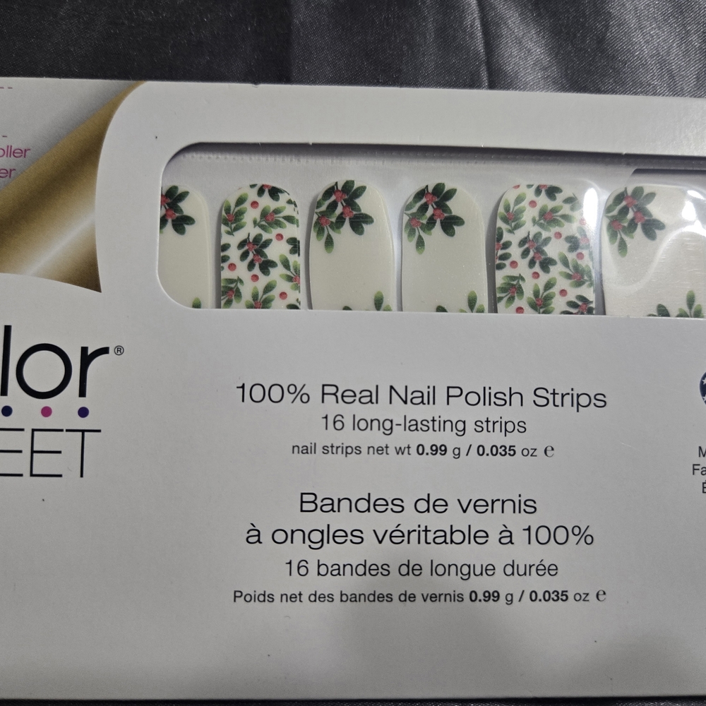 Color Street Press-On Nails - Berry Merry